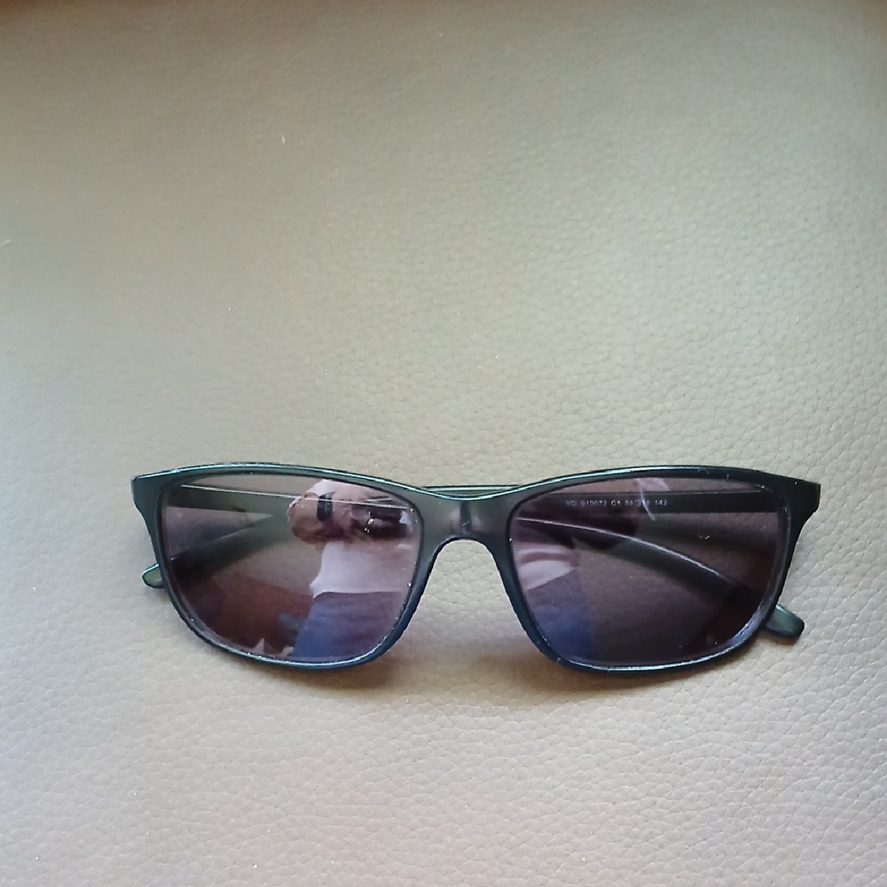 Vincent Chase Chic Black Sunglasses for Women.Unisex.